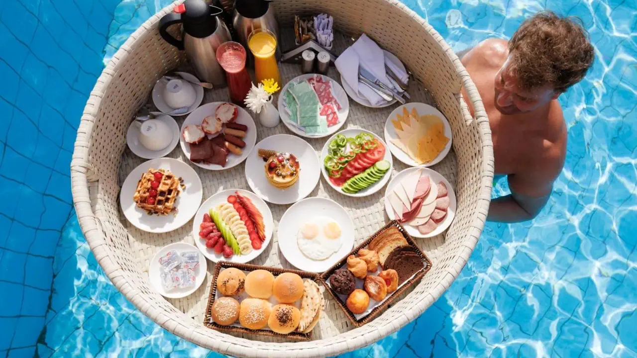 الفندق ترو بيتش ريزورت - مرسى علم